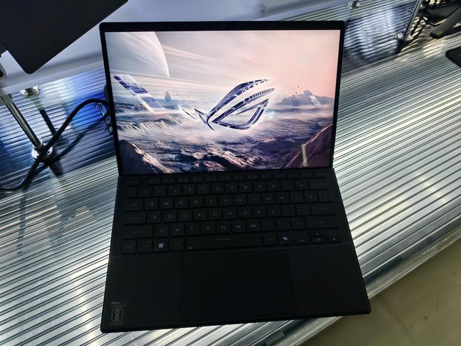 预约页面上线月到手新品这样选不出错！不朽情缘mgROG 2025笔记本(图5)